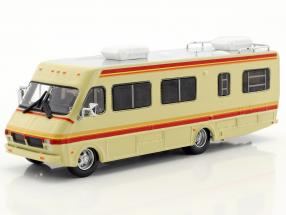 Fleetwood Bounder year 1986 TV series Breaking Bad 2008-13 With 2 blue characters 1:64 Greenlight