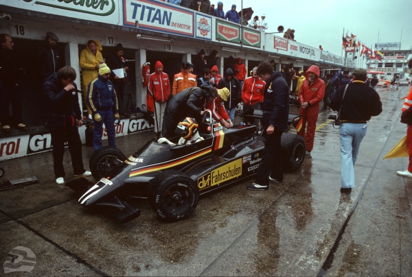 Boxengasse Nürburgring 1982 | © Ferdi Kräling Motorsport-Bild GmbH